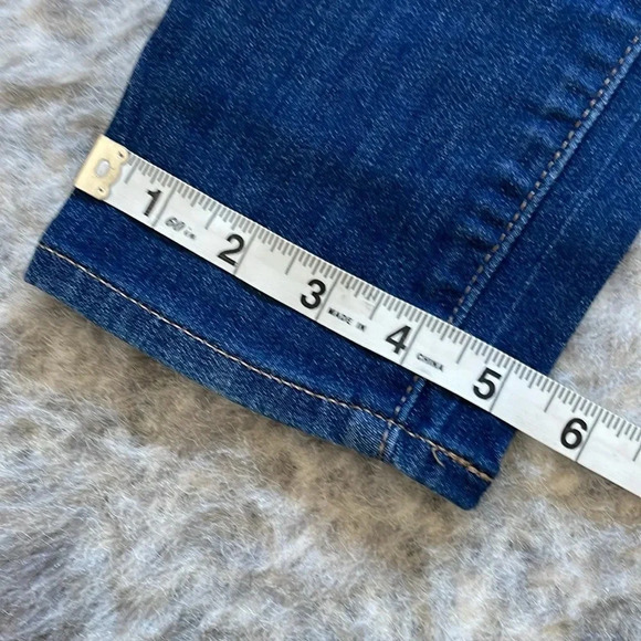 Levi’s Skinny Jeans - Picture 7 of 9